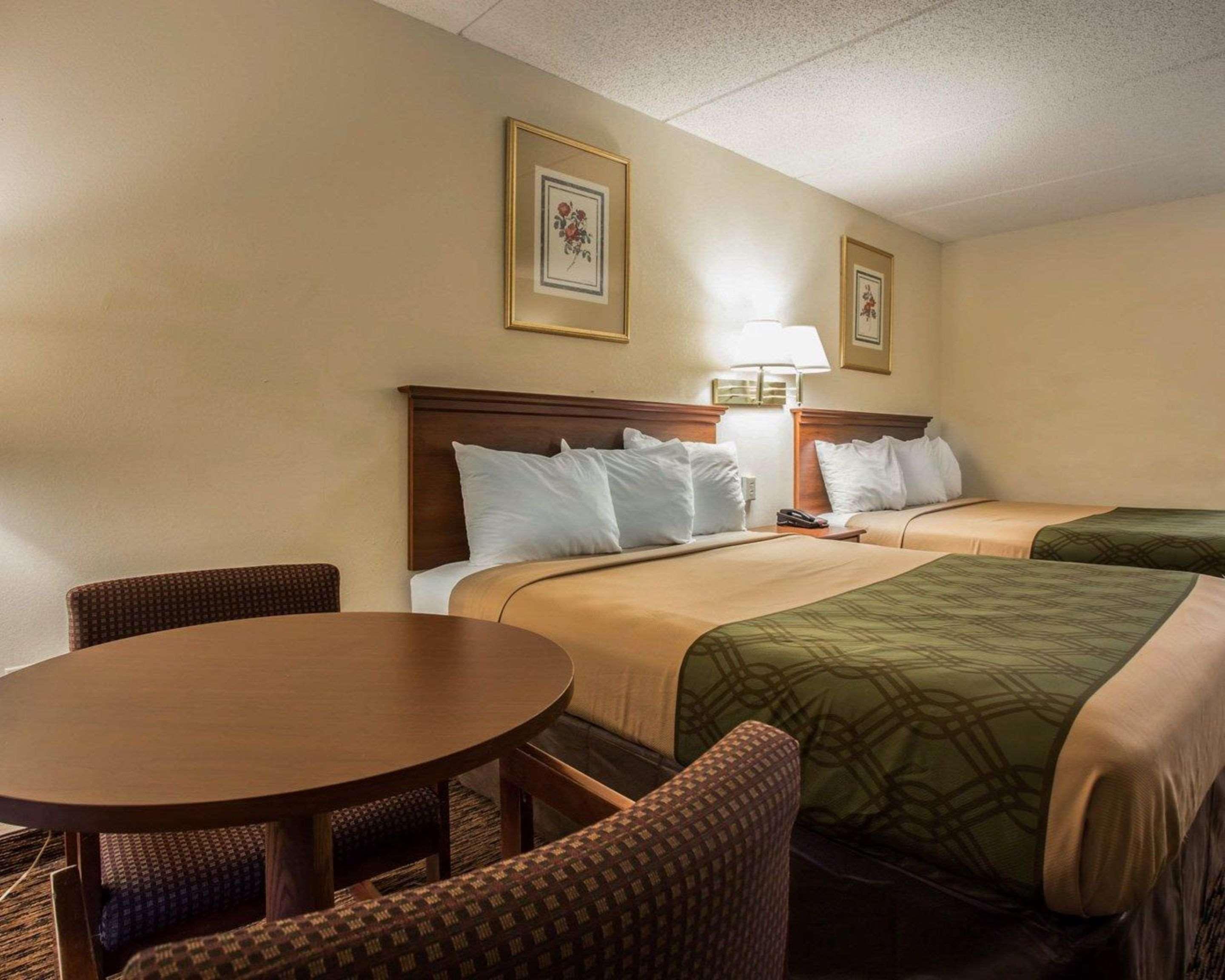 Econo Lodge Inn & Suites Lugoff Exteriör bild