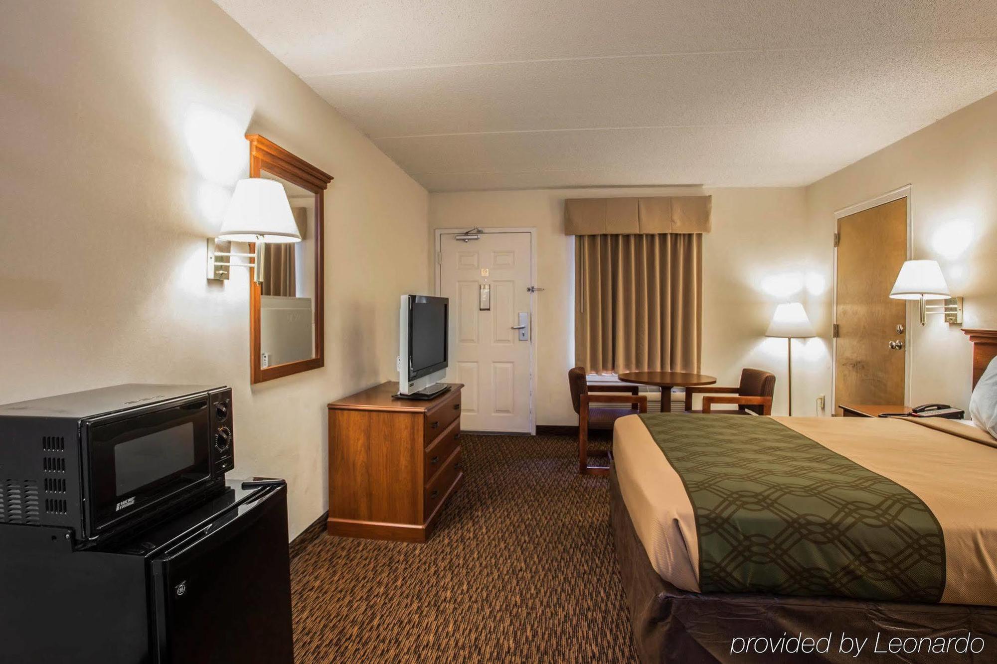 Econo Lodge Inn & Suites Lugoff Exteriör bild